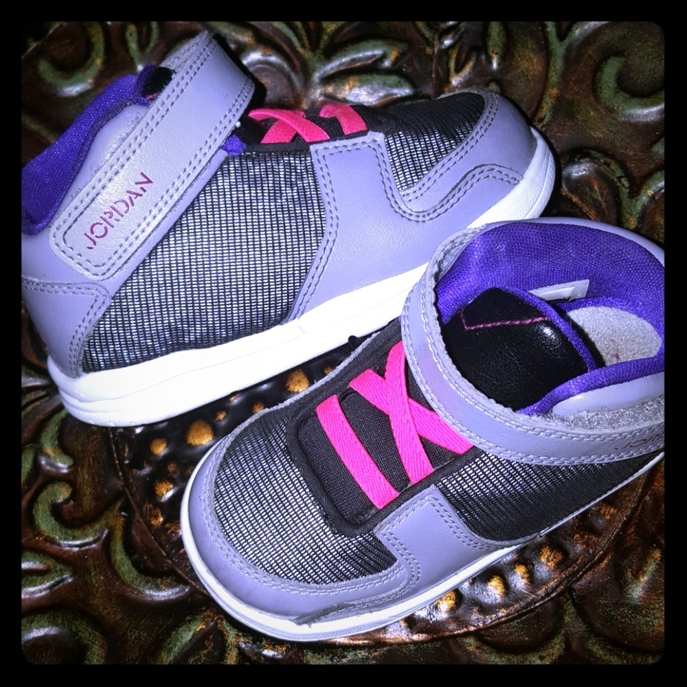 Kids Jordan's Flight Club 90's